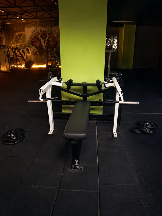 Göğüs press (Chest Press) — YÇFİT Nizip