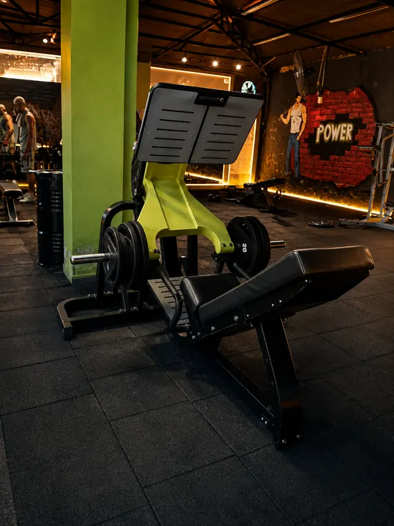 Leg press (bacak press) — YÇFİT Nizip